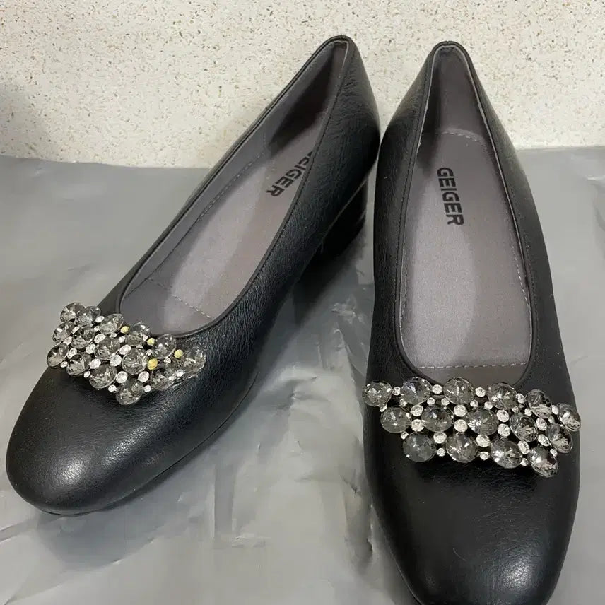 [BUNJANG] GEIGER Cubic Pumps - Black - Size 240 / 240) GEIGER 큐빅 구두.펌프스.정장화