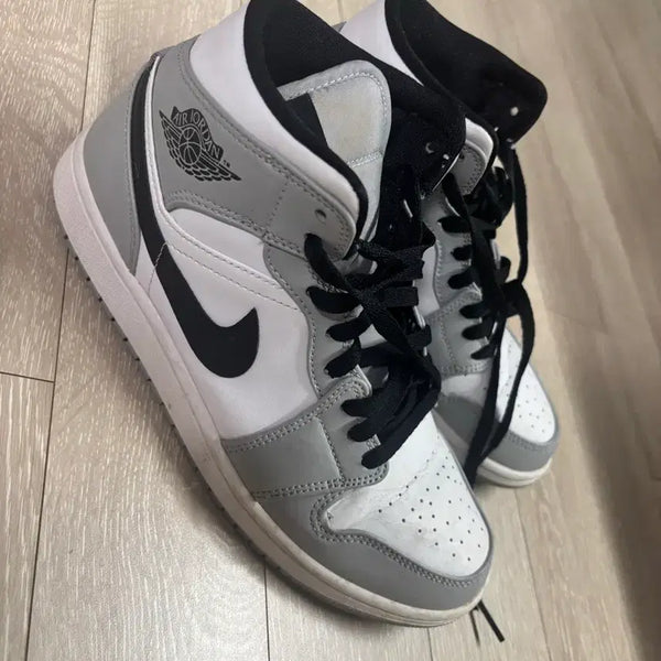 [BUNJANG] Nike Air Jordan 1 Mid Light Smoke Grey / 나이키 조던1 미드 라이트 스모크 그레이