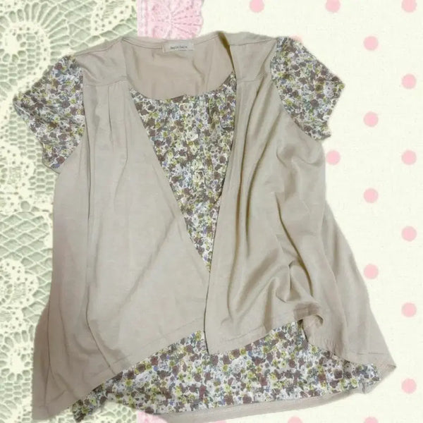 [BUNJANG] Mori Flower Print Short Sleeve T-Shirt / Mori flower t-shirt 모리 잔꽃 바선생 반팔 (일체형)