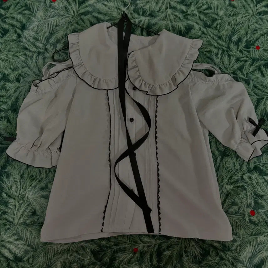 [BUNJANG] DearMyLove Dimarub Short Sleeve Blouse Gray / 디어마이러브 디마럽 반팔 블라우스 그레이