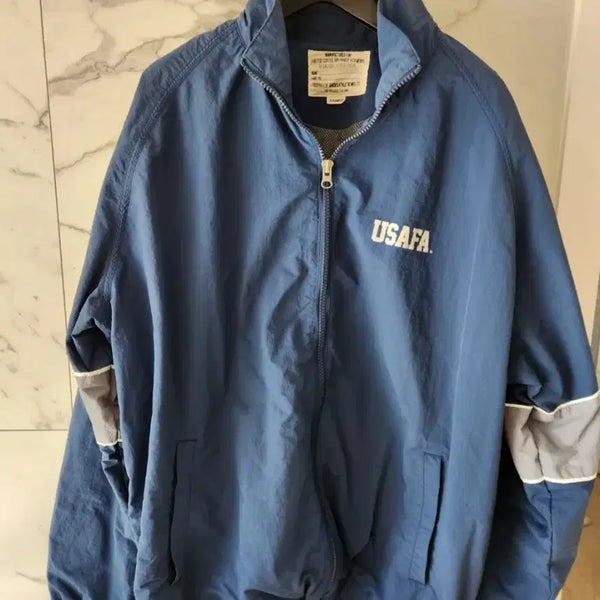 [BUNJANG] Discus Athletic Windbreaker Jacket and Shorts Set / 디스커스 애슬레틱 상하세트