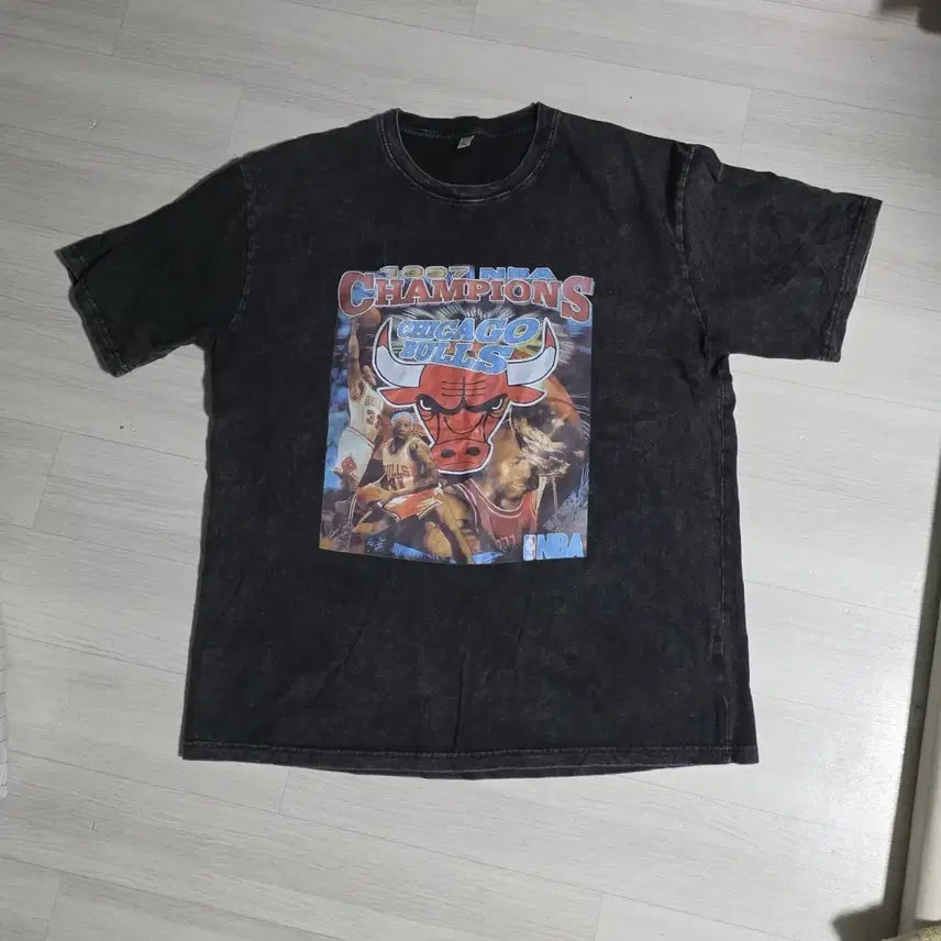 [BUNJANG] Chicago Bulls Champion Oversized Stonewashed Short Sleeve T-Shirt / 시카고 불스 챔피언 오버사이즈 스톤워싱 반팔 티셔츠