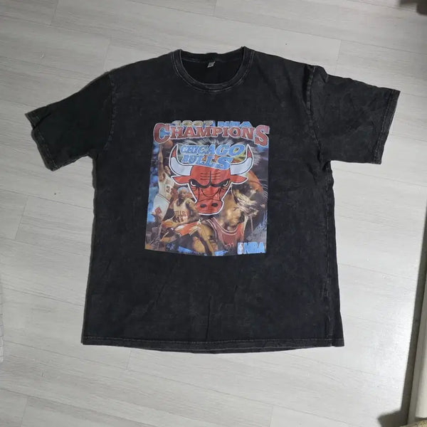 [BUNJANG] Chicago Bulls Champion Oversized Stonewashed Short Sleeve T-Shirt / 시카고 불스 챔피언 오버사이즈 스톤워싱 반팔 티셔츠