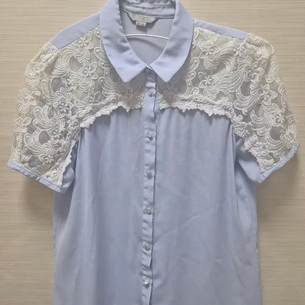 [BUNJANG] Tumi Brand Sky Blue Lace Blouse / 투미브랜드 하늘색 블라우스