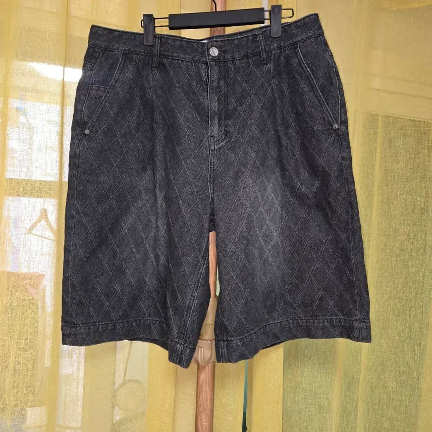 [BUNJANG] Minav Diamond Washed Hip Hop Denim Shorts Size 36 / 미나브다이아몬드 워싱 힙합데님 반바지 36