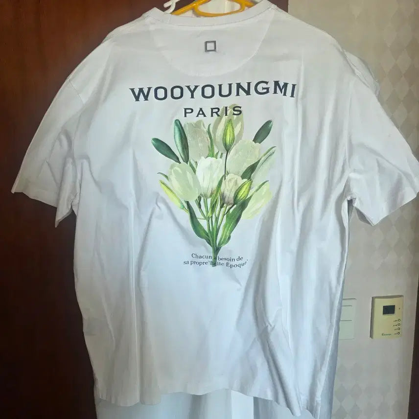 [BUNJANG] Wooyoungmi Flower Short Sleeve T-Shirt / [52] 우영미 플라워 반팔 티셔츠