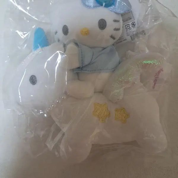 [BUNJANG] Sanrio Hello Kitty 2024 Unicorn Plush Keychain (New) / 산리오병오년헬로키티 유니콘 인형 키링 새상품