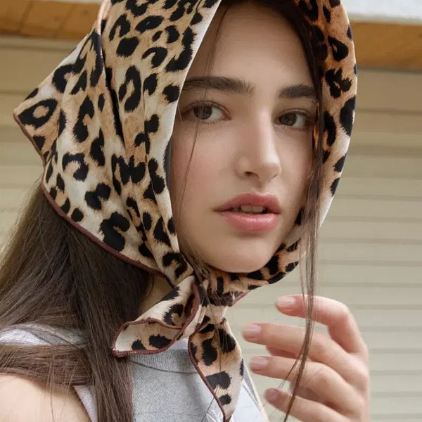 [BUNJANG] New York Works Leopard Bandana Scarf - Brown / 뉴욕웍스 LEOPARD BANDANA SCARF_브라운