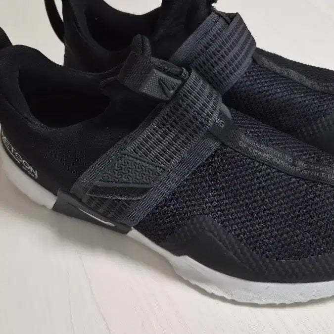 [BUNJANG] Nike Metcon Sports Weightlifting Shoes Black/White (275) / 나이키 메트콘 스포츠 블랙 검흰  역도화 헬스화 크로스핏화//275