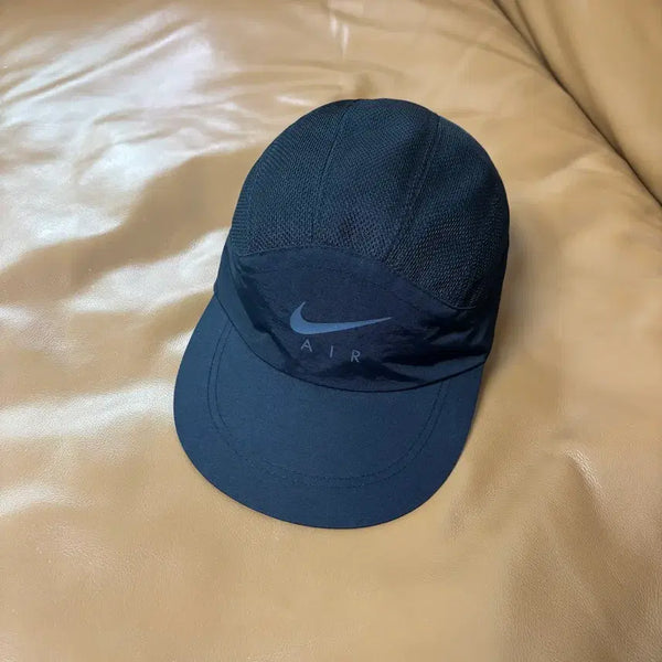 [BUNJANG] Supreme x Nike Trail Running Cap / 슈프림 나이키 트레일 블랙 러닝캡 캠프캡 모자