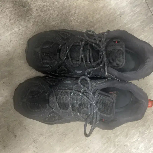 [BUNJANG] New Balance 703 Black Orange Sneakers (265) / 뉴발란스 703 블랙 오렌지 265 팝니다