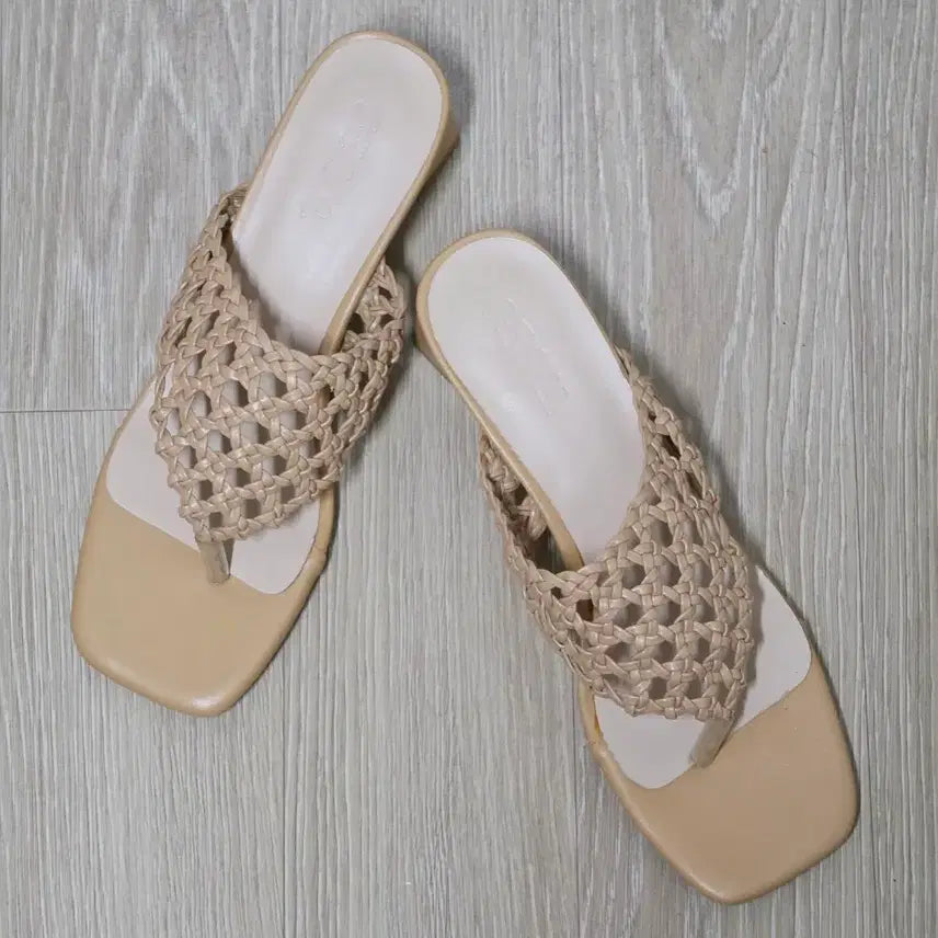 [BUNJANG] Women's Slip-on Sandals (Size 240) - New / 여성쪼리샌들 여성샌들 여성뮬 240 새상품