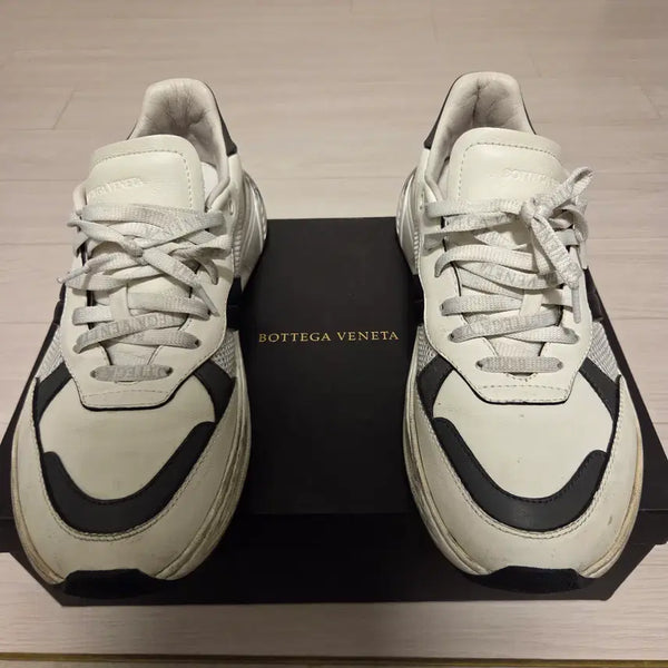 [BUNJANG] Bottega Veneta Speedster Sneakers White/Black Size 43 / 정품 보테가베네타 스피드스터 스니커즈 신발 43 저렴하게 팔아요