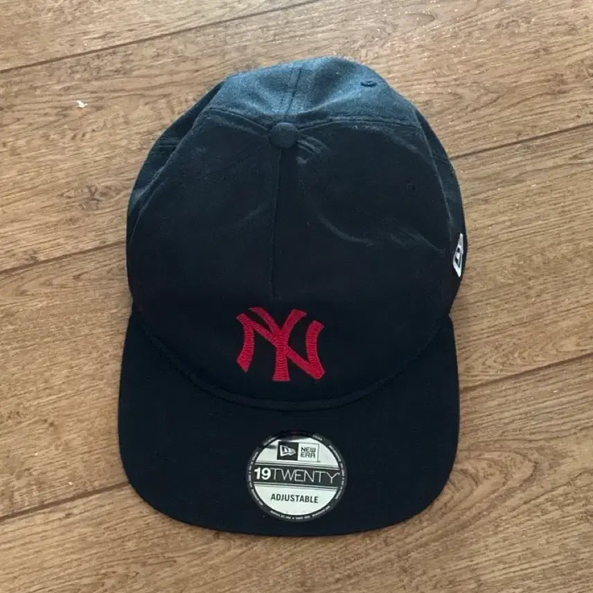 [BUNJANG] New Era Embroidery Black Snapback NY Logo / 뉴에라 임브로이더리 블랙 스냅백 NY 로고