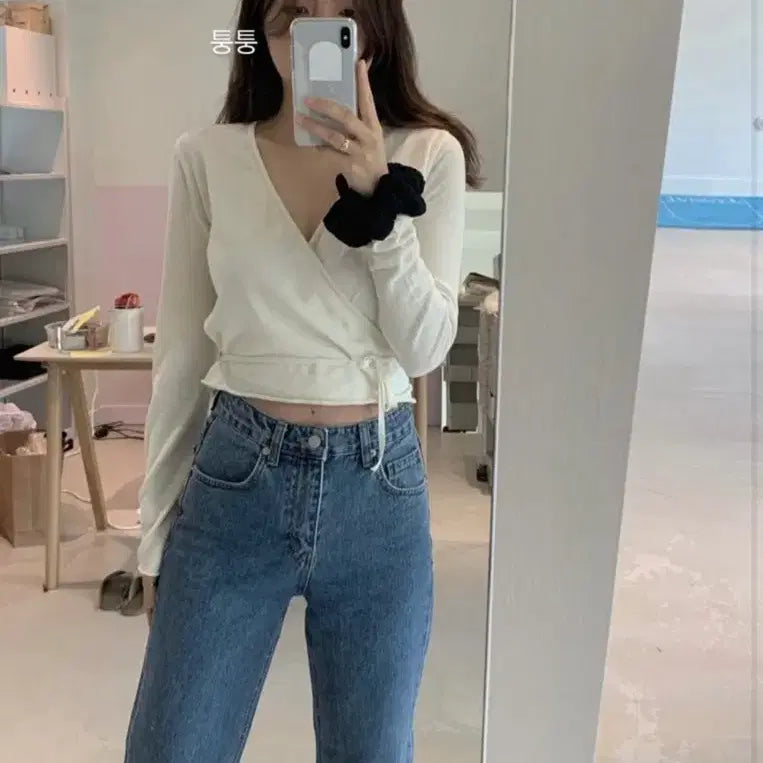 [BUNJANG] TANAT Linen Wrap Knit Top - Ivory / 타낫 린넨 랩 니트탑 아이보리