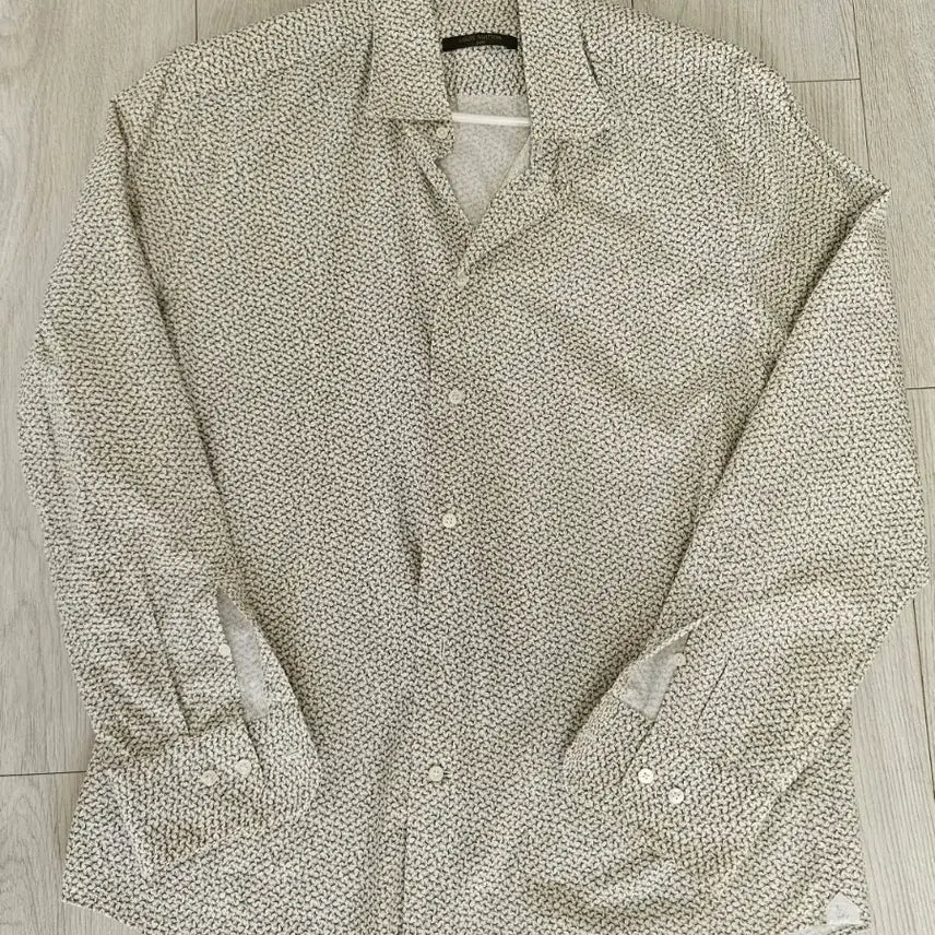 [BUNJANG] Louis Vuitton Logo Pattern Shirt / 루이비통 로고 셔츠