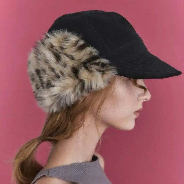 [BUNJANG] Poetic Dame Fur Earflap Cap Black Leopard / 포에지담 퍼 이어플랩 캡 블랙 레오파드