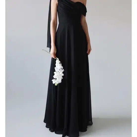 [BUNJANG] Bails Verbena One-Shoulder Dress Black / 베일즈 버베나 원숄더 드레스 블랙드레스 스냅 제주스냅 야외스냅 웨딩스냅