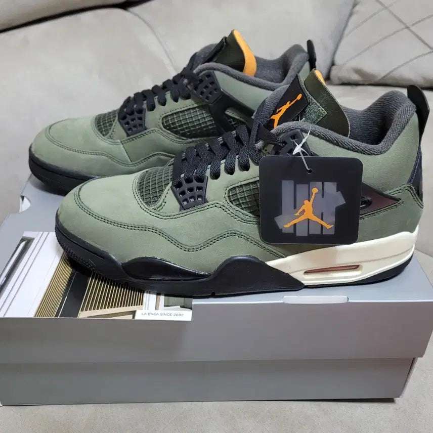 [BUNJANG] Nike Air Jordan 4 x UNDEFEATED Retro OG SP Deep Green / 나이키 조던 4 x 언디핏 레트로 OG SP 딥그린 275 / (270)