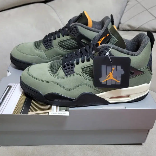 [BUNJANG] Nike Air Jordan 4 x UNDEFEATED Retro OG SP Deep Green / 나이키 조던 4 x 언디핏 레트로 OG SP 딥그린 275 / (270)