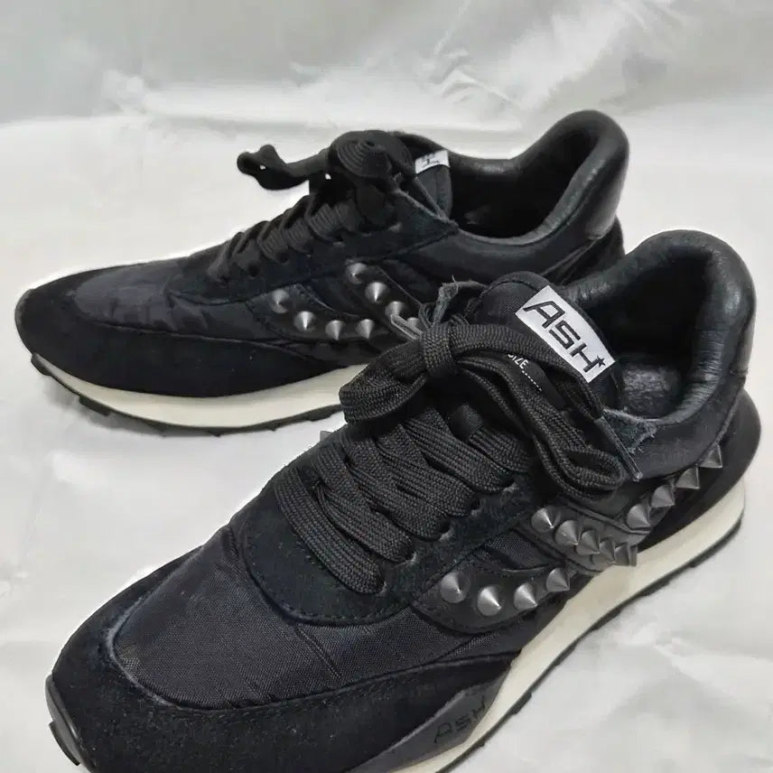 [BUNJANG] ASH Studded Black Sneakers / 230 ASH 스터드 장식 블랙 스니커즈