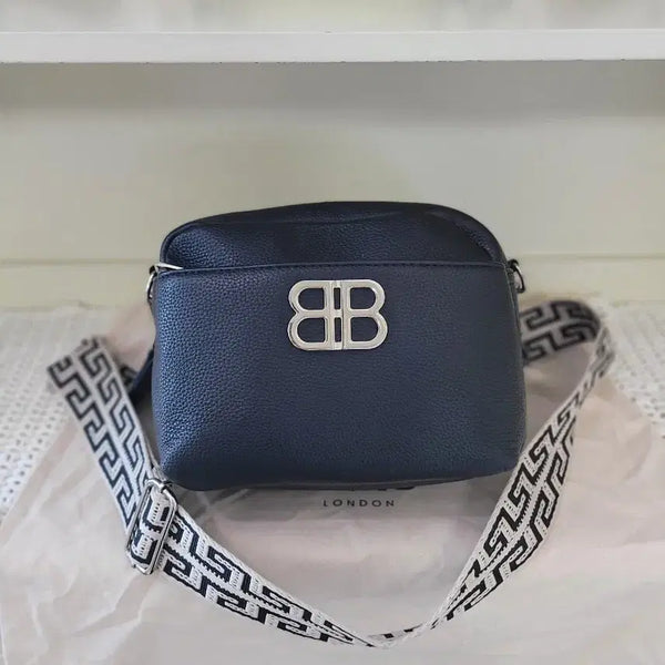 [BUNJANG] Embossed Leather Crossbody Bag / 예쁜 보세 크로스백