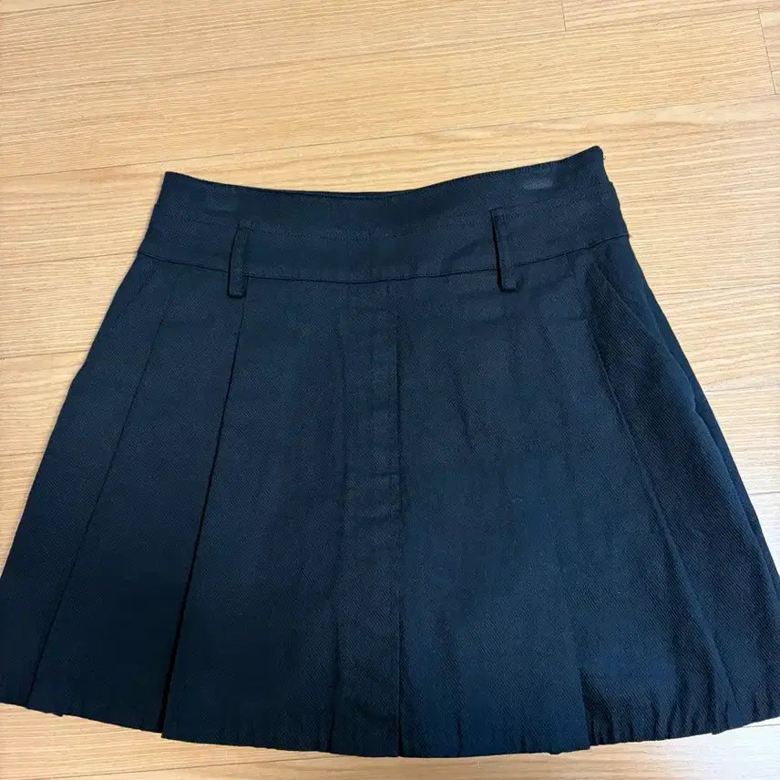 [BUNJANG] Fresh Label Luna Skirt Pants Size S / 프레쉬라벨 루나 치마바지 S사이즈