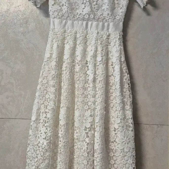 [BUNJANG] Champagne & Strawberry White Lace Short-Sleeve Long Dress / champagne&strawberry화이트 레이스 반팔 롱 원피스