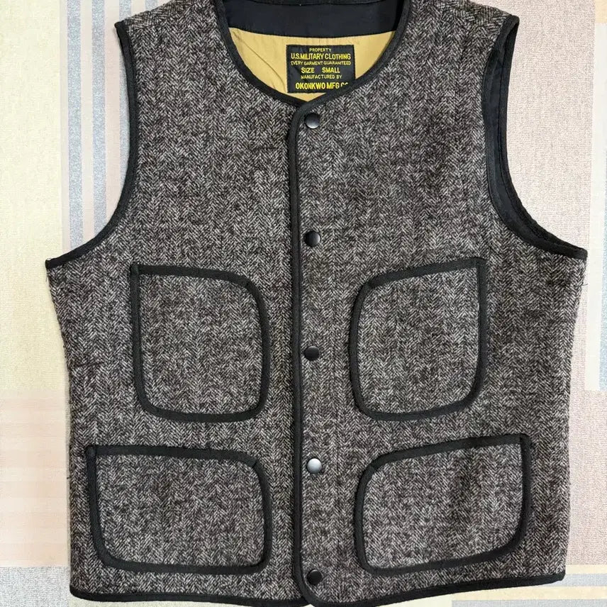 [BUNJANG] Okonkwo Vest Size S / 오콘쿼 okonkwo 베스트 S사이즈