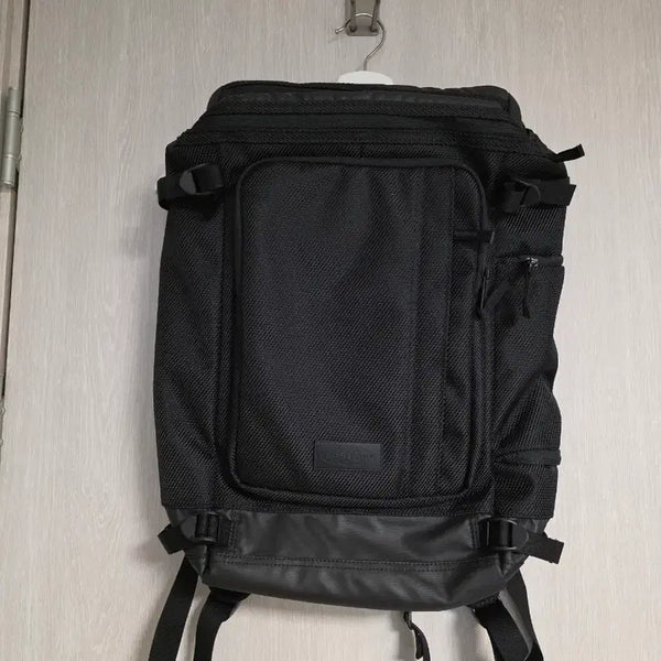 [BUNJANG] Eastpak Black Backpack / 새제품) 이스트팩 블랙 백팩 가방