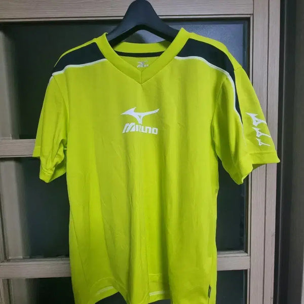 [BUNJANG] Mizuno Short Sleeve T-Shirt Fluorescent Yellow / 미즈노  반팔 티셔츠 형광색 m
