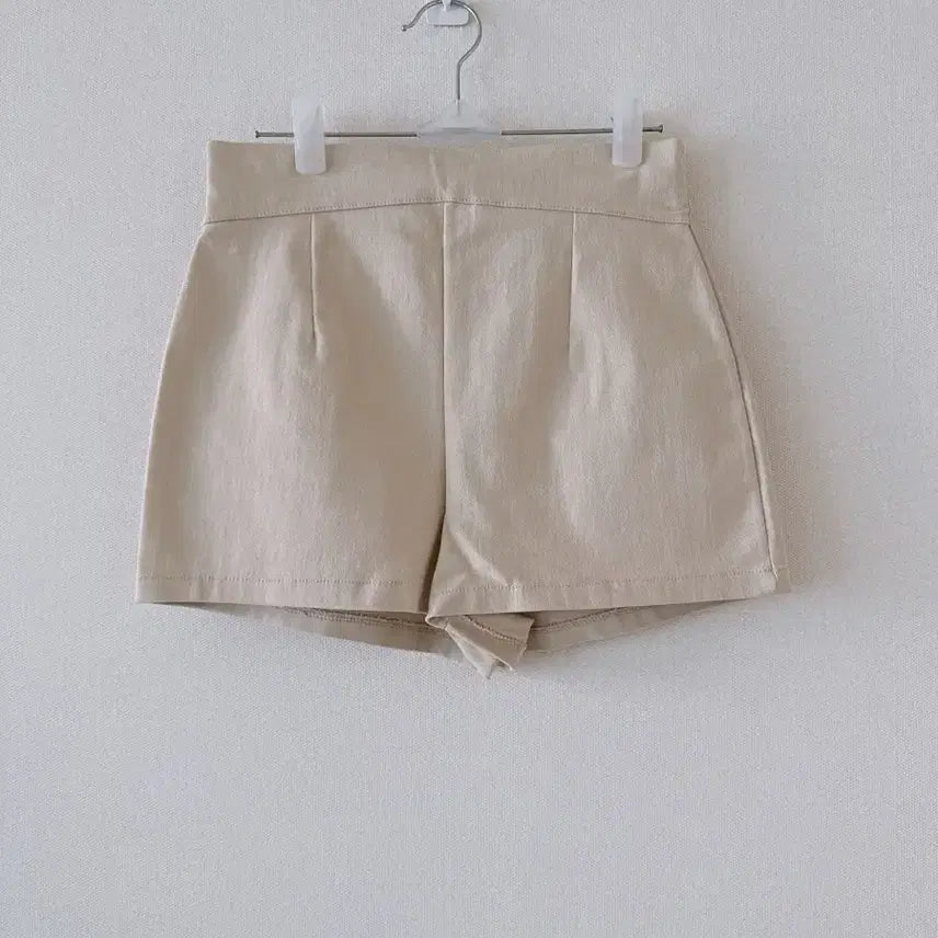 [BUNJANG] Beige Linen Shorts (Size M) / 베이지 린넨 반바지 M