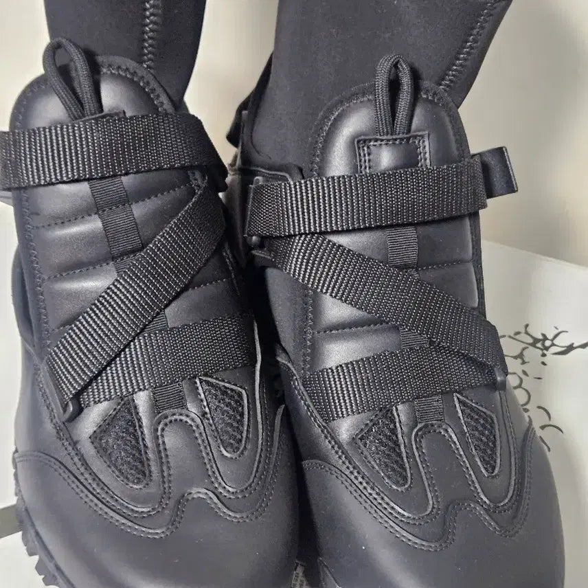 [BUNJANG] Yumeyume Cloud Work Boots Black / 유메유메 클라우드 워크 부츠 블랙