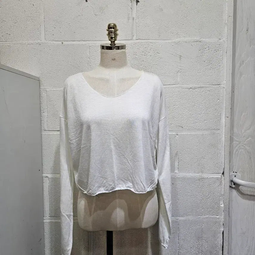 [BUNJANG] Loose Fit Crop Lightweight Long Sleeve - White / 루즈핏 크롭 가벼운 긴팔- 화이트