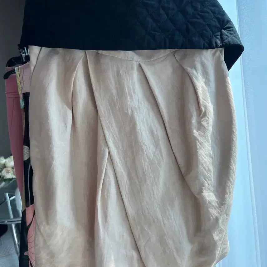 [BUNJANG] ZARA WOMAN Ribbed Volume Skirt XS / 자라 우먼 골반 볼륨 스커트 XS