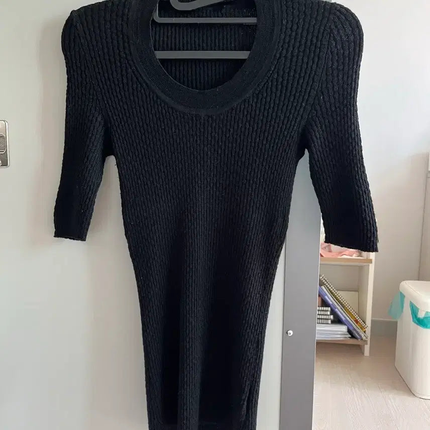 [BUNJANG] Theory U-Neck Basic Knit T-Shirt / 띠어리 유넥 기본 니트티셔츠(s)