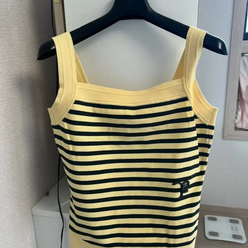 [BUNJANG] TIME Sleeveless Knit Top (Size 55) / 타임(TIME) 나시 니트(55)
