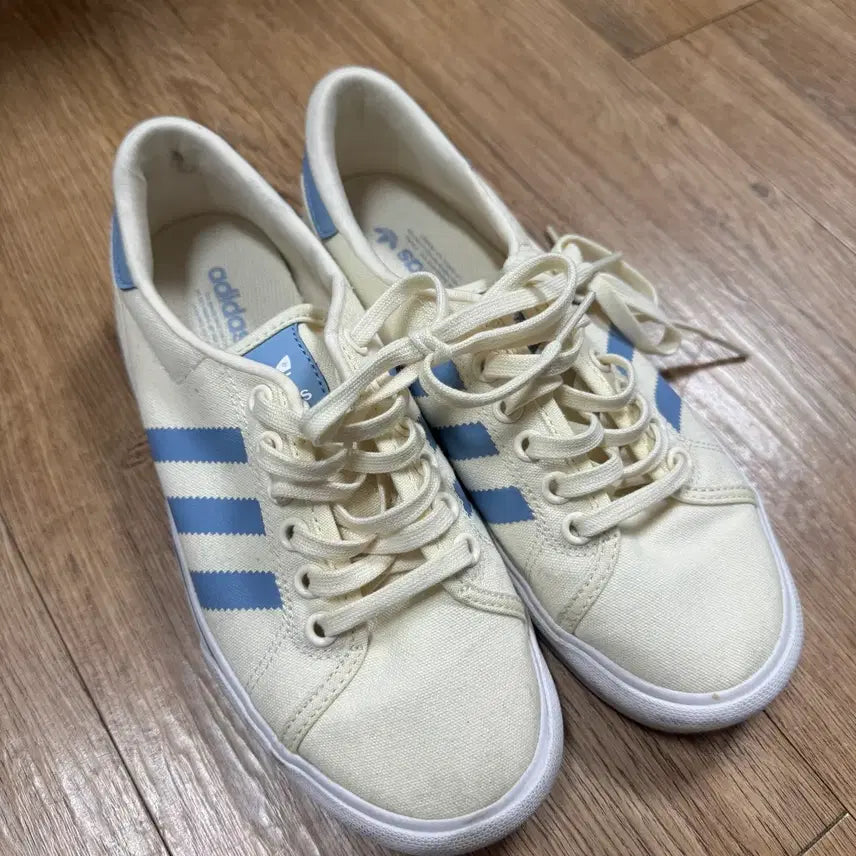 [BUNJANG] Adidas Nizza White/Sky Blue Sneakers 230mm / 아디다스 니짜 흰색/하늘색 스니커즈 230mm