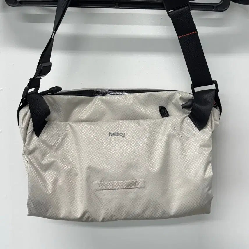 [BUNJANG] Crossbody Bag / 크로스백