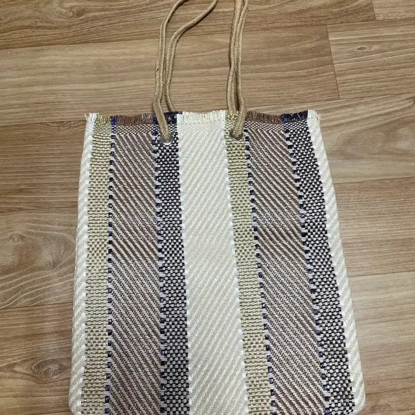 [BUNJANG] Natural Stripe Tote Bag / 내추럴 스트라이프 토트백