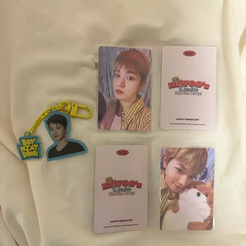 [BUNJANG] Riu Lucky Draw Photocard Holder & 2025 Birthday Photocard Set / 리우럭키드로우키링+2025리우생일포카