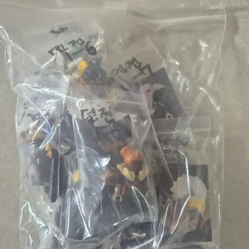 [BUNJANG] LEGO Dungeons & Dragons Minifigure Set / 레고 71047 Dungeons & Dragons 던전앤드래곤 한세트팜