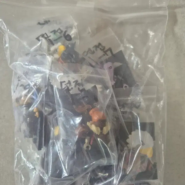 [BUNJANG] LEGO Dungeons & Dragons Minifigure Set / 레고 71047 Dungeons & Dragons 던전앤드래곤 한세트팜
