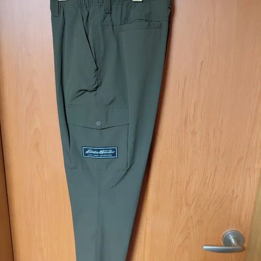[BUNJANG] Eddie Bauer Olive Cargo Pants / 에디바우어 카고 바지 올리브
