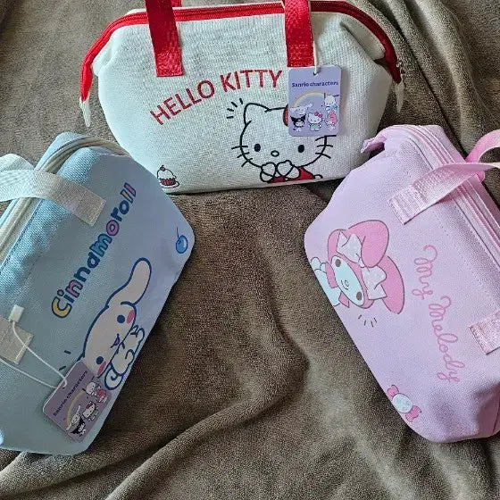 [BUNJANG] Sanrio Hello Kitty, My Melody, Cinnamoroll Insulated Lunch Bag / 산리오 헬로키티, 마이멜로디,  시나모롤 보냉 런치백