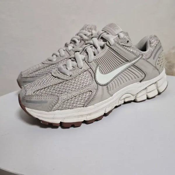 [BUNJANG] Nike Gray Running Shoes / 나이키 운동화 회색 러닝화