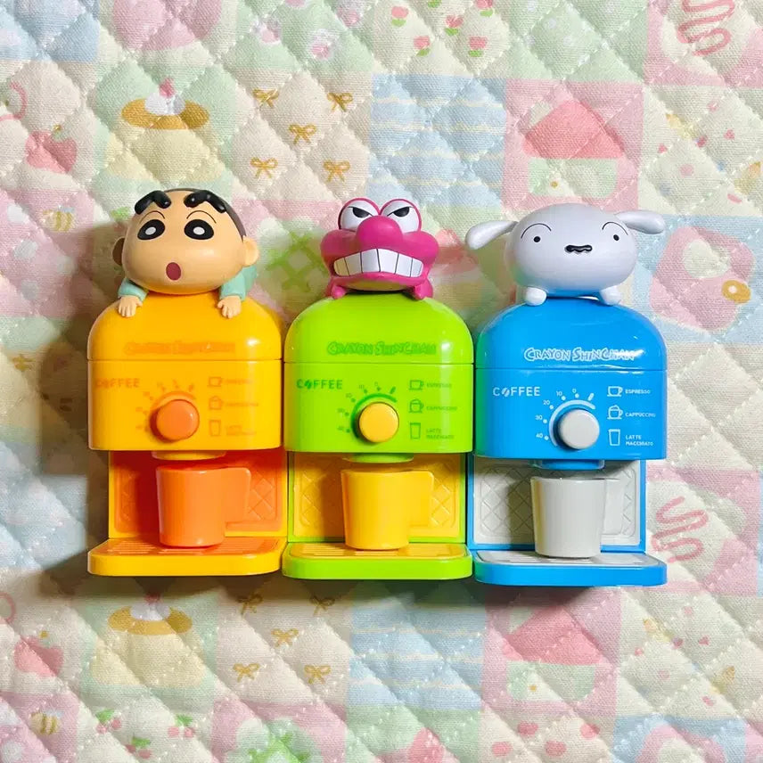 [BUNJANG] Crayon Shin-chan Candy Machine Figure Set (3 Types) / 짱구 캔디머신 피규어 3종 세트(파자마짱구 초코비 흰둥이)