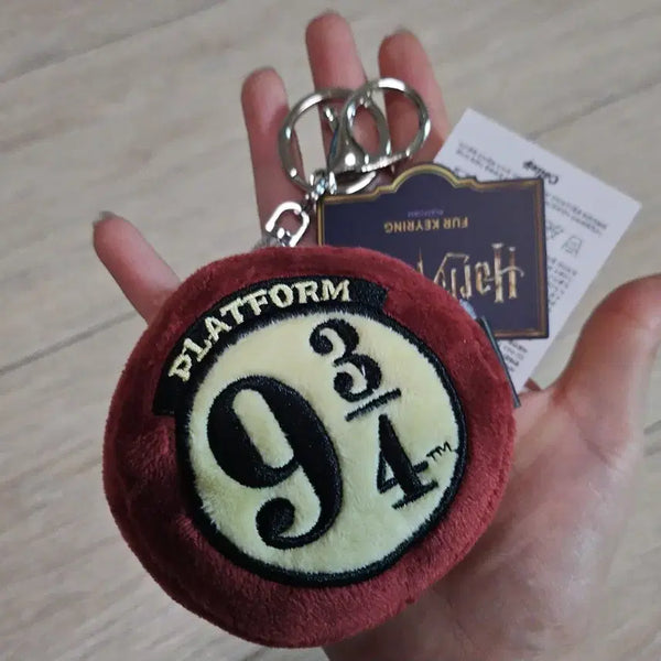 [BUNJANG] Harry Potter Platform 9 3/4 Keychain / 해리포터 9와 4분의3 승강장 키링
