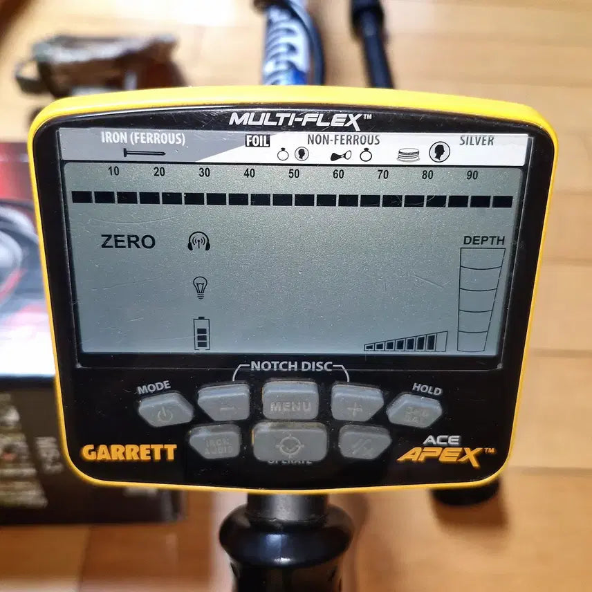 [BUNJANG] Garrett Ace Apex Metal Detector with Carbon Shaft and Wireless Headphones / 가렛 에이스 에이펙스(Garrett Ace Apex) 금속탐지기 팝니다. [엑스박스X 교환가능!]