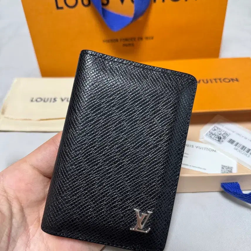 [BUNJANG] Louis Vuitton Taiga Organizer Card Holder / [상태좋음/정품] 루이비통 타이가 오거나이저 카드지갑